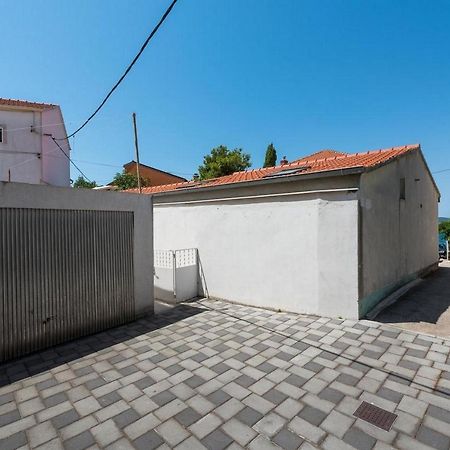 ברודאריצה Villa Adriatica מראה חיצוני תמונה