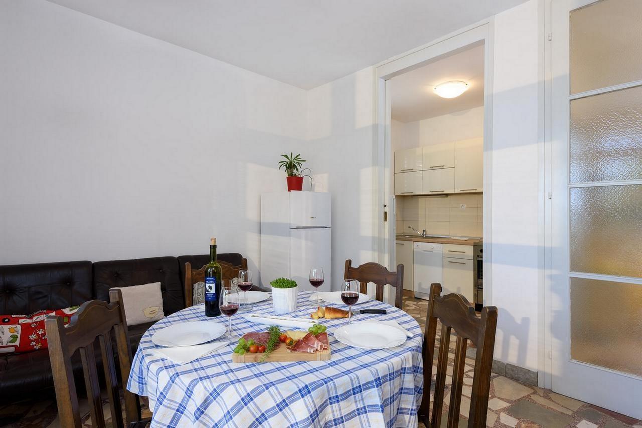 ברודאריצה Villa Adriatica מראה חיצוני תמונה